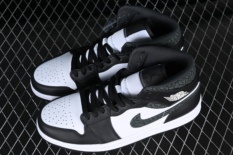 AJ1 Mid