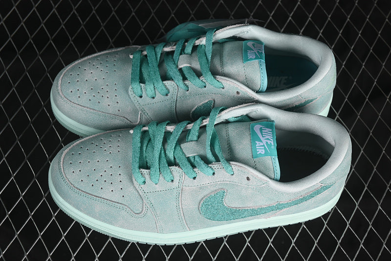 AJ1 Low