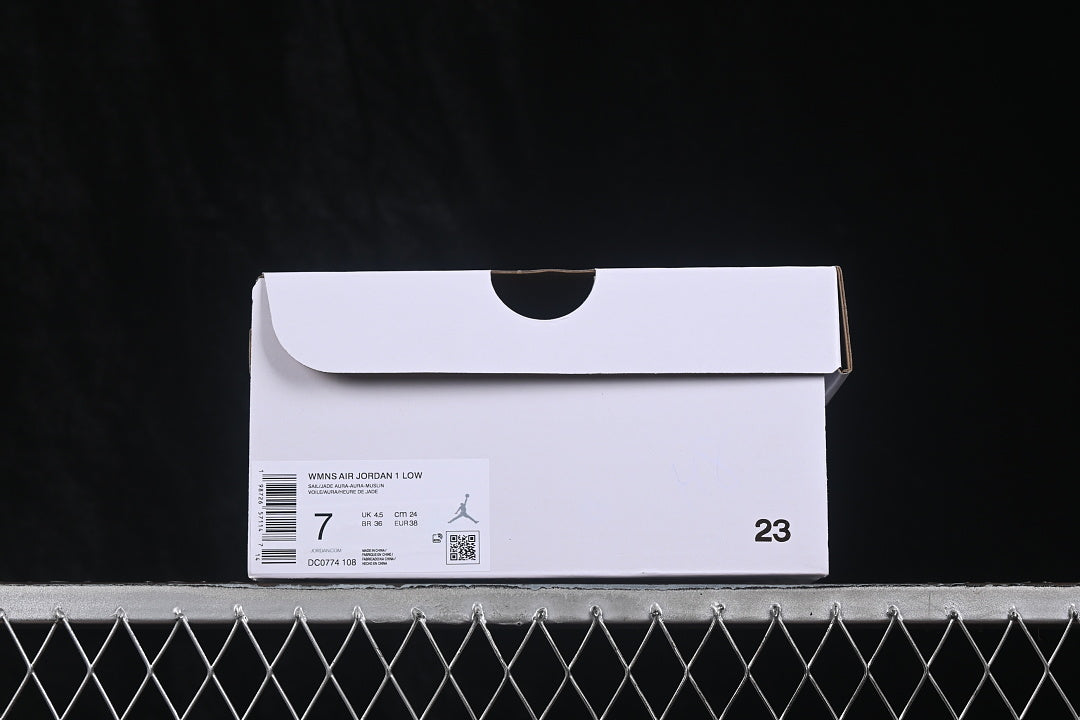 AJ1 Low