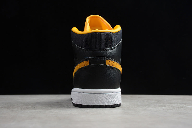 AJ1 Mid