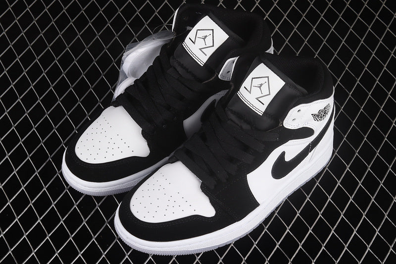 AJ1 Mid