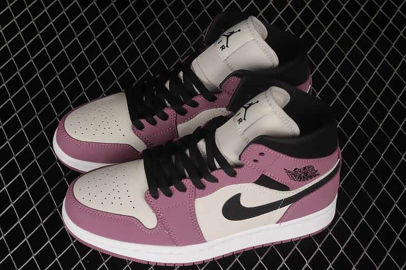 AJ1 Mid