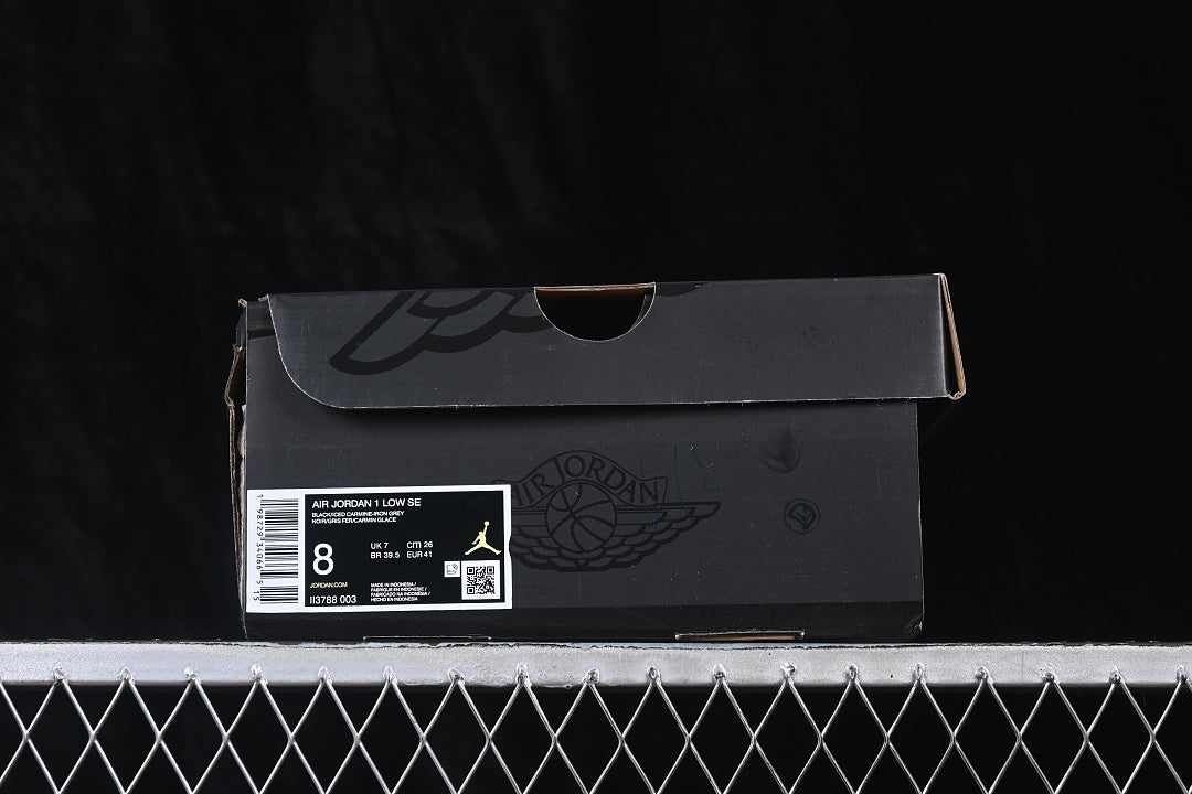 AJ1 Low
