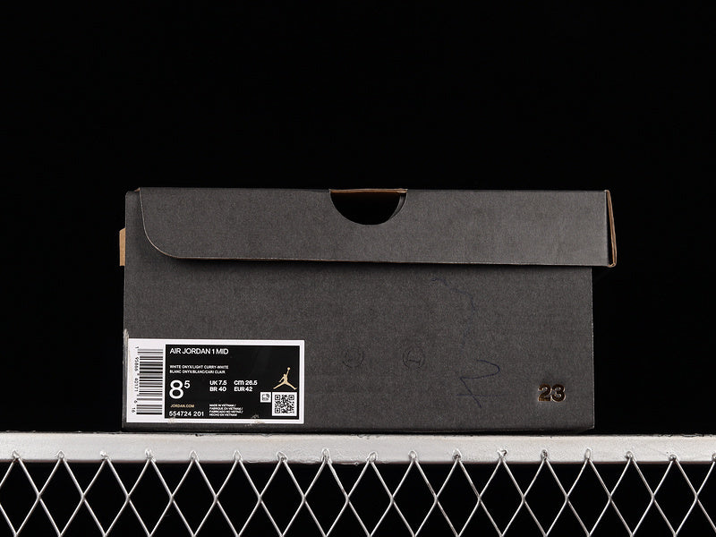 AJ1 Mid