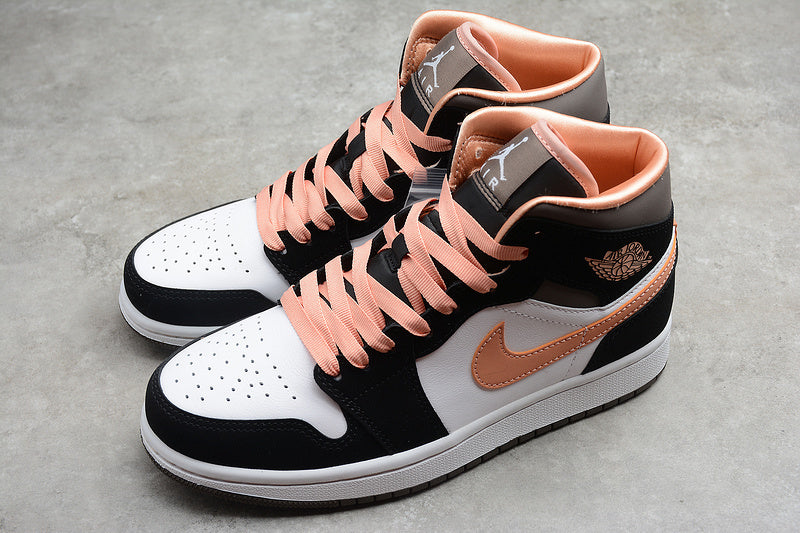 AJ1 Mid