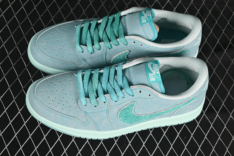 AJ1 Low