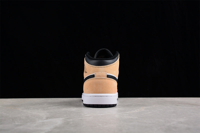 AJ1 Mid