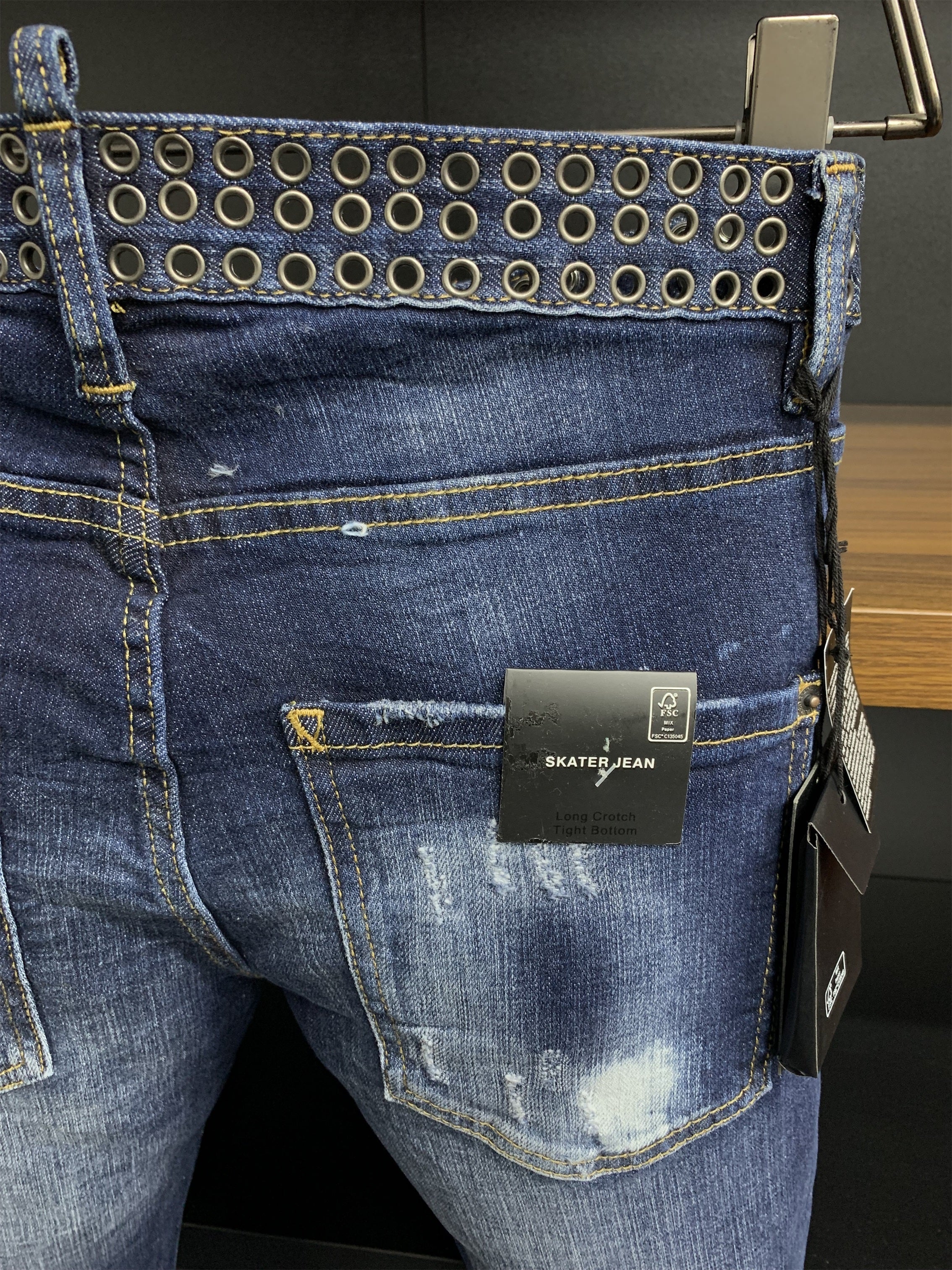 D2 Jeans