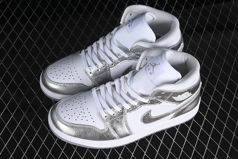 AJ1 Mid