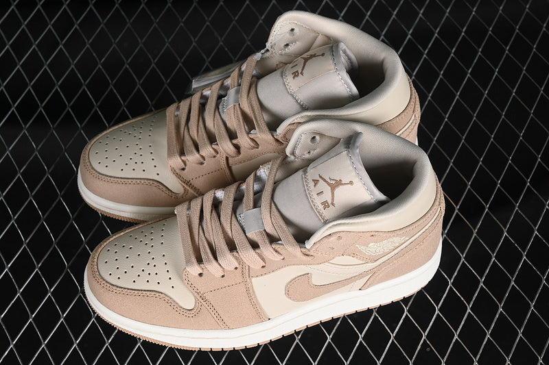 AJ1 Mid
