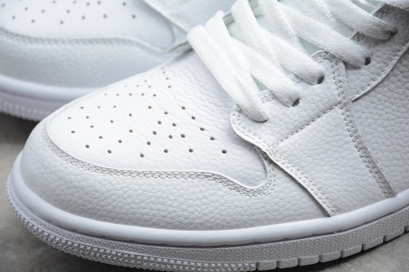 AJ1 Mid