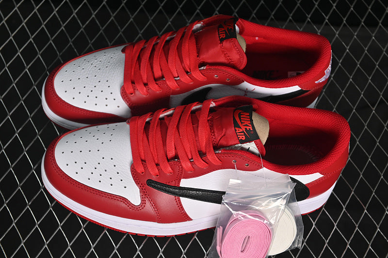 AJ1 Low
