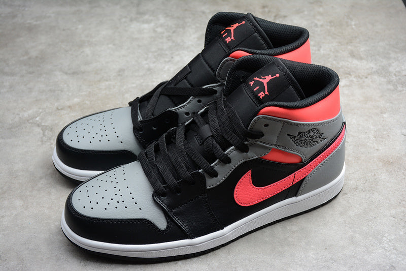 AJ1 Mid