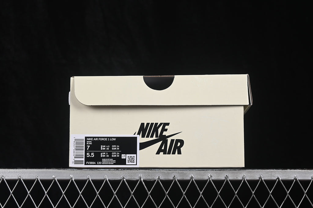 AJ1 Low