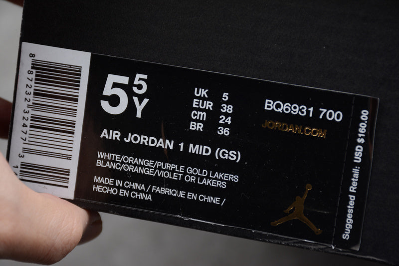 AJ1 Mid