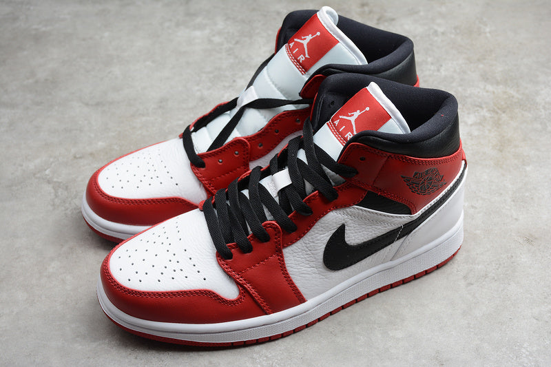 AJ1 Mid