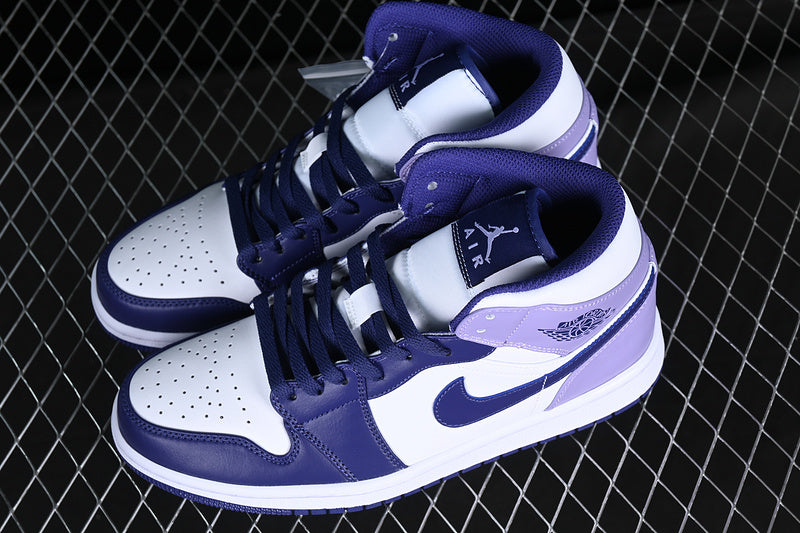 AJ1 Mid
