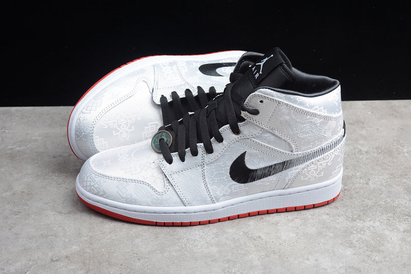 AJ1 Mid