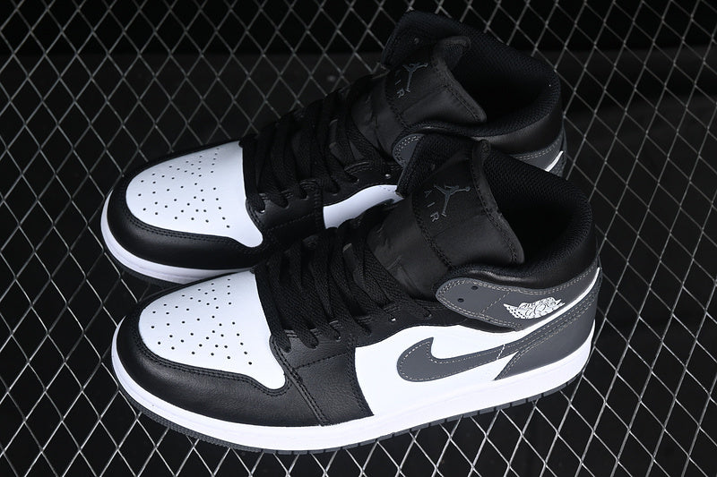 AJ1 Mid