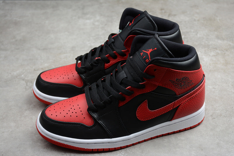 AJ1 Mid