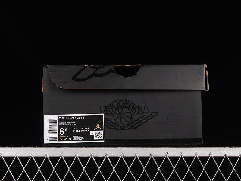 AJ1 Mid