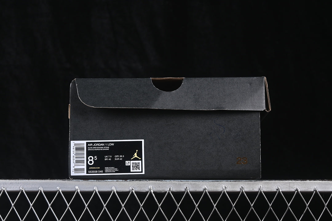 AJ1 Low