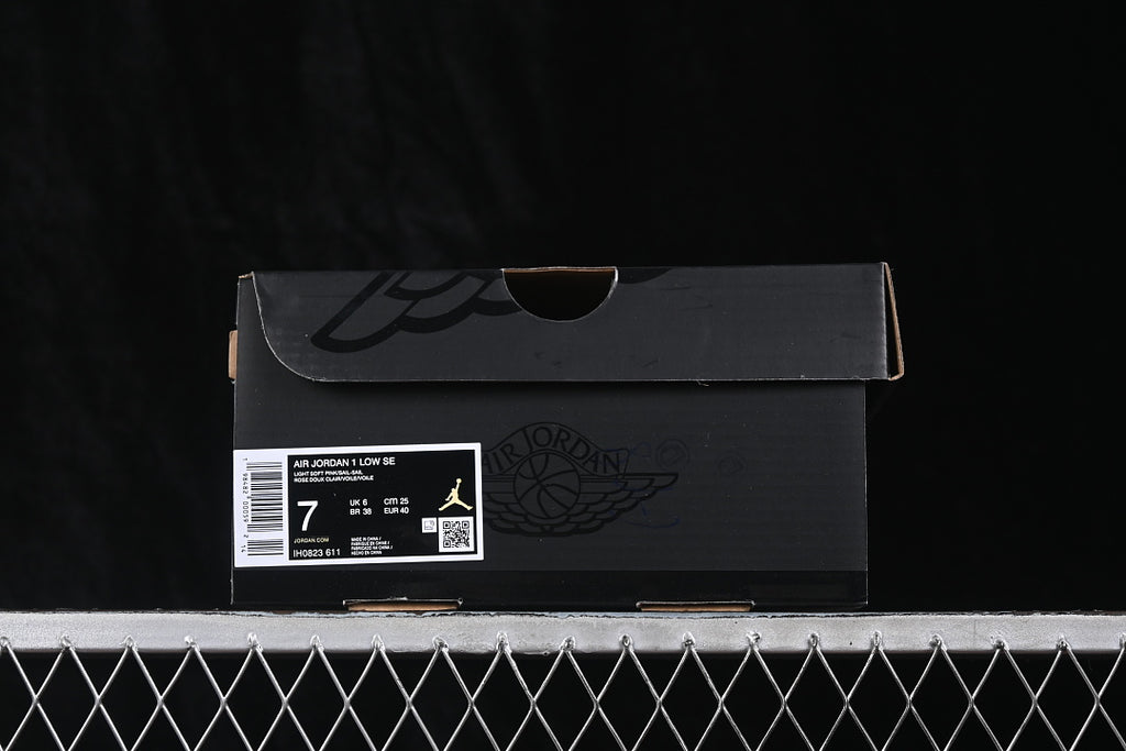 AJ1 Low