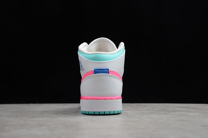 AJ1 Mid