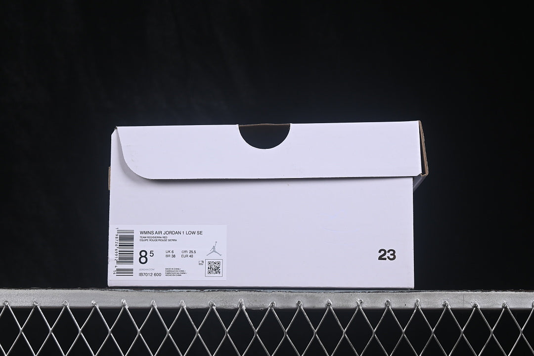 AJ1 Low