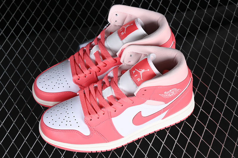 AJ1 Mid