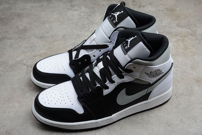 AJ1 Mid