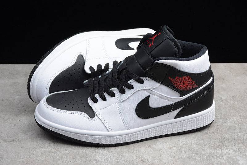 AJ1 Mid