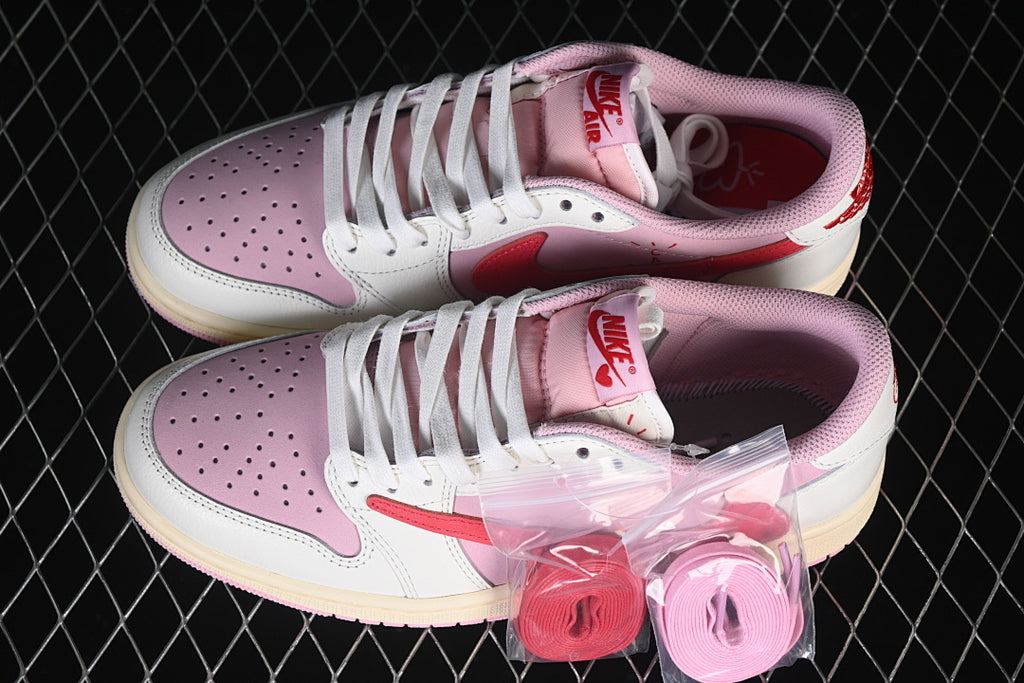 AJ1 Low