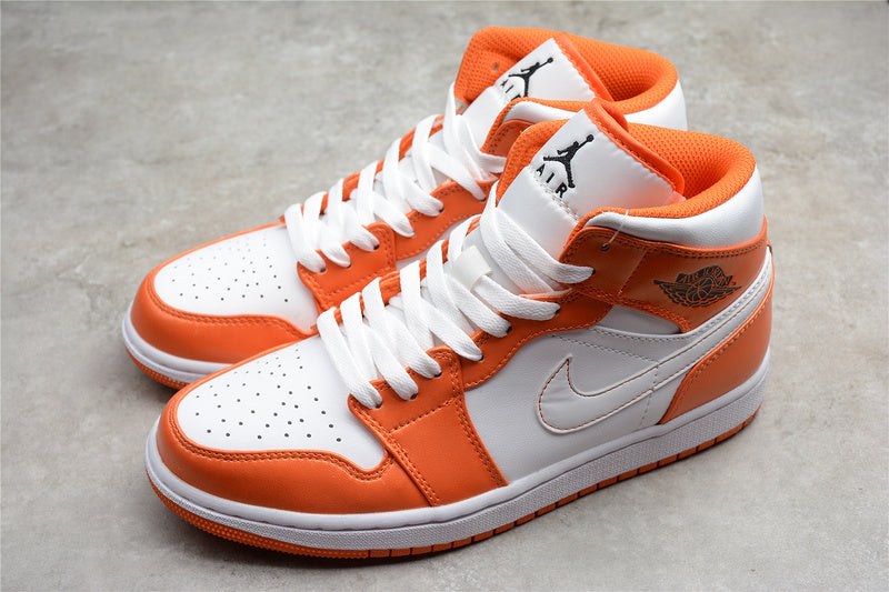 AJ1 Mid