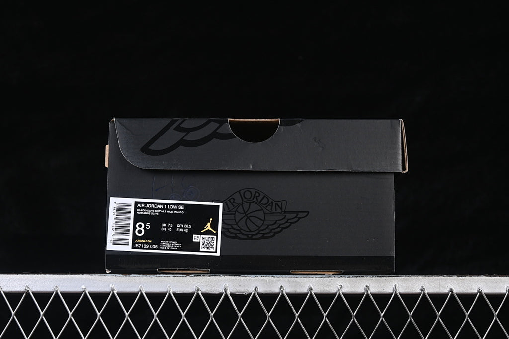 AJ1 Low