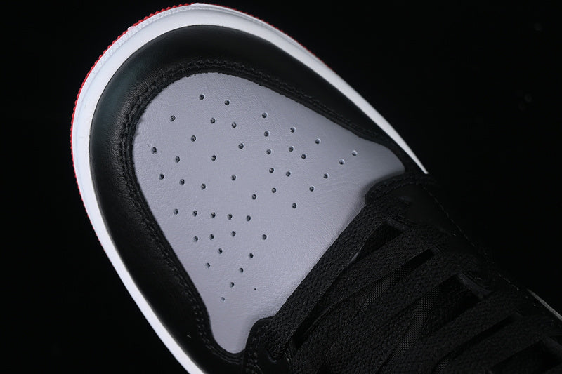 AJ1 Mid