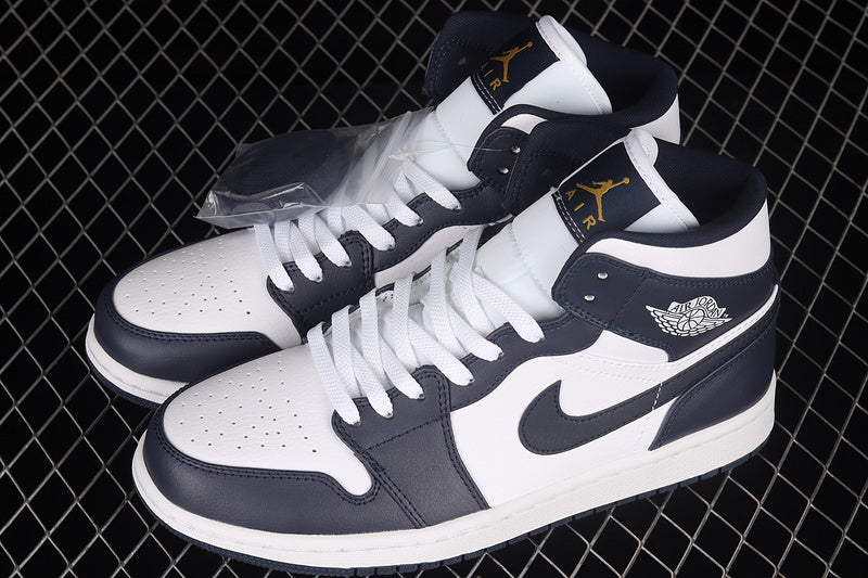 AJ1 Mid