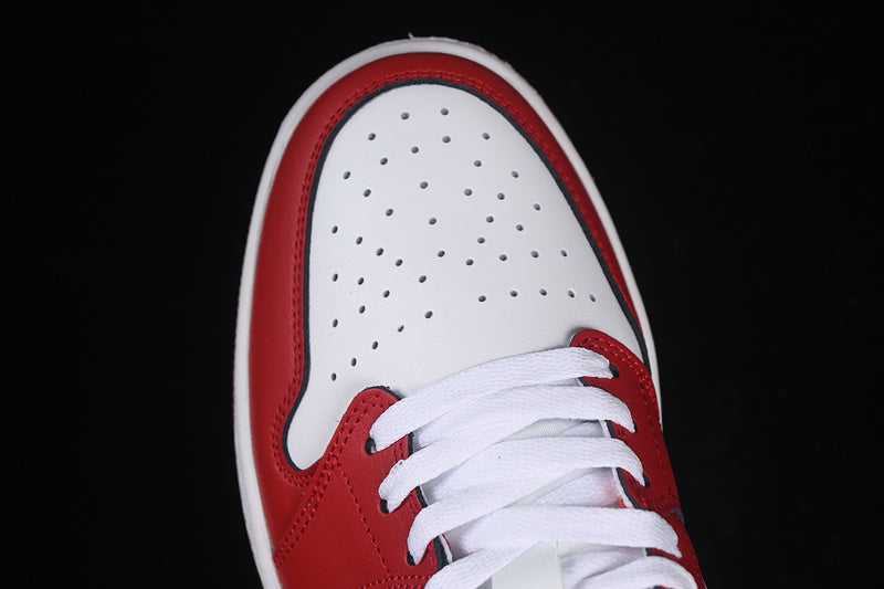 AJ1 Low