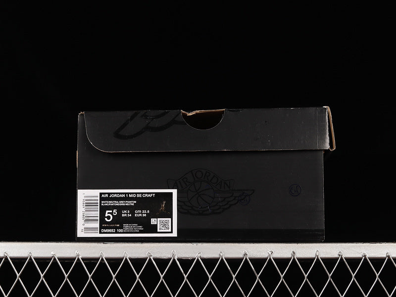 AJ1 Mid