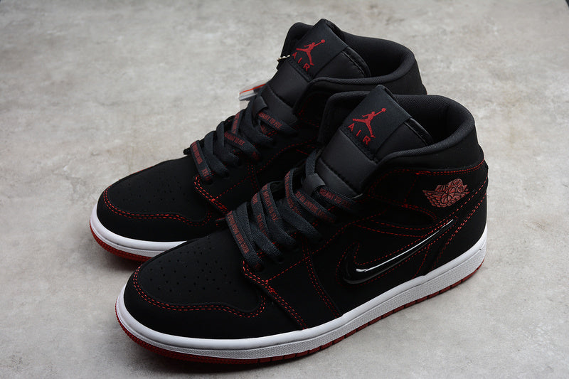 AJ1 Mid