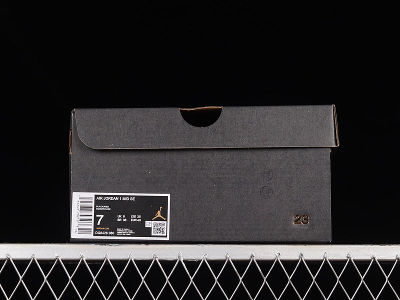 AJ1 Mid