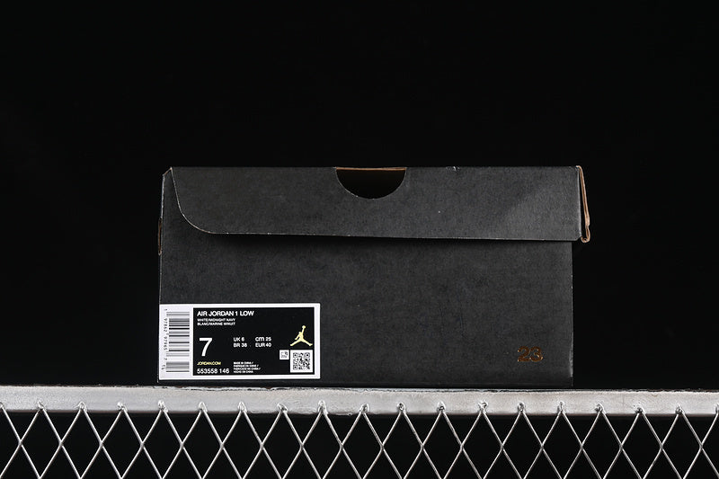 AJ1 Low