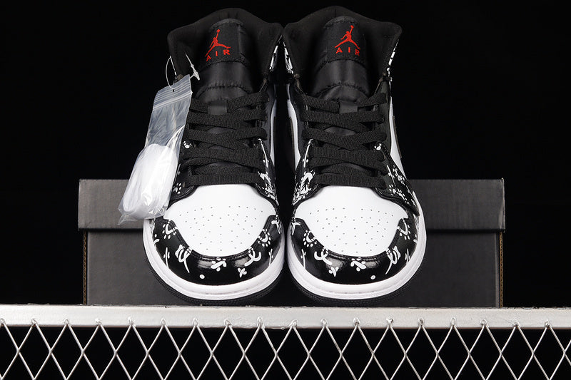 AJ1 Mid