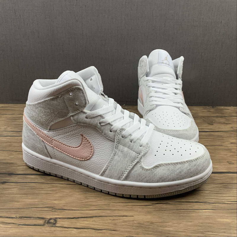 AJ1 Mid