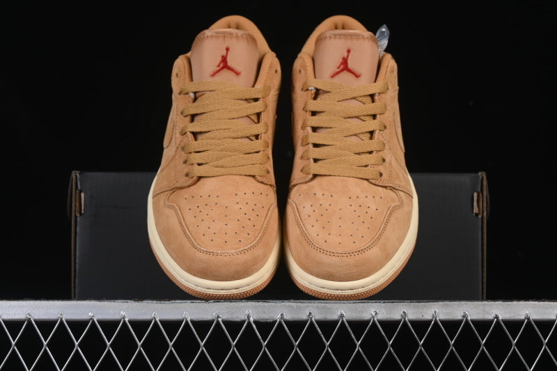 AJ1 Low