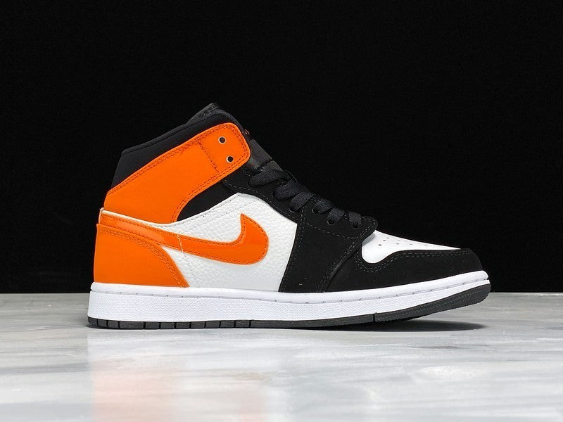 AJ1 Mid