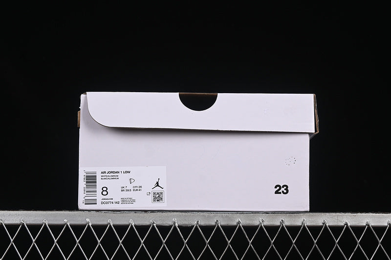 AJ1 Low