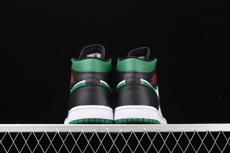 AJ1 Mid
