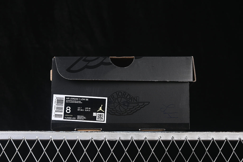 AJ1 Low