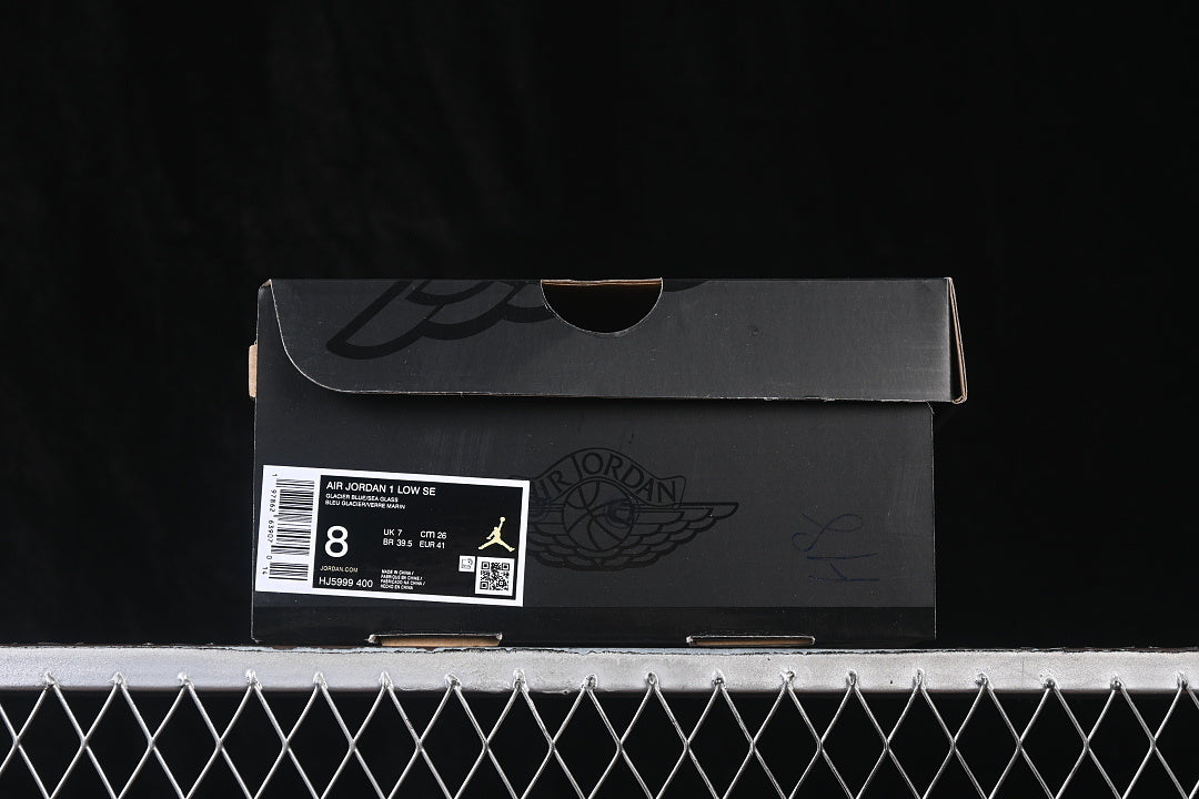 AJ1 Low